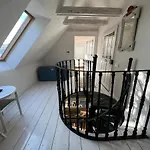 Dom Po Schodkach فيلة Wlen