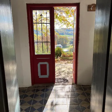 Dom Po Schodkach * Wlen