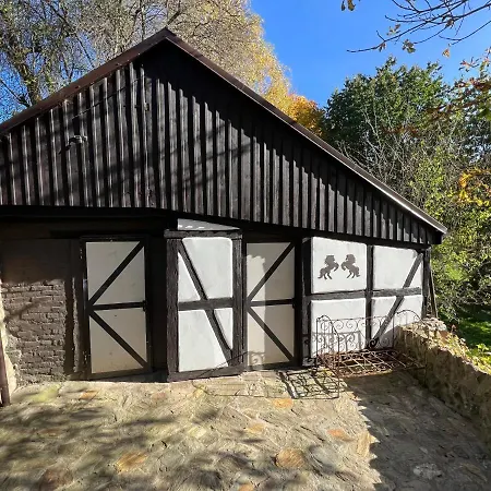 Dom Po Schodkach * Wlen