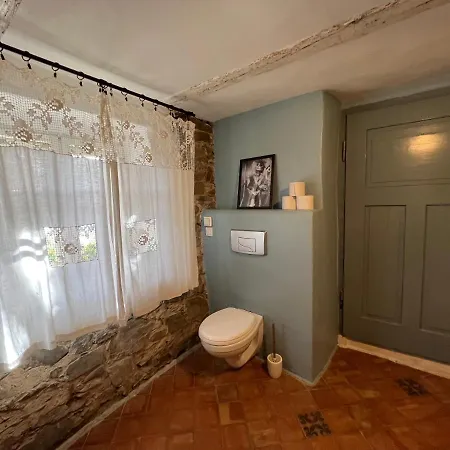 Dom Po Schodkach Villa Wlen