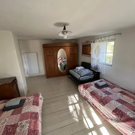 Dom Po Schodkach * Wlen