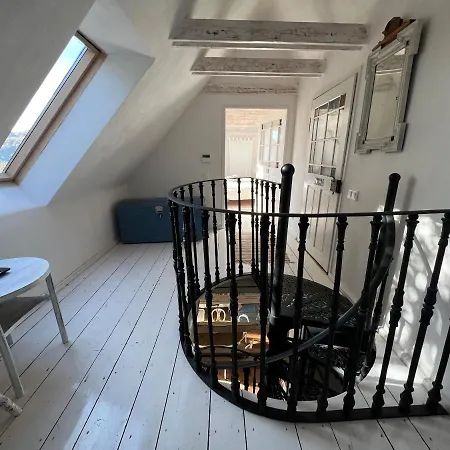 Dom Po Schodkach Villa Wlen