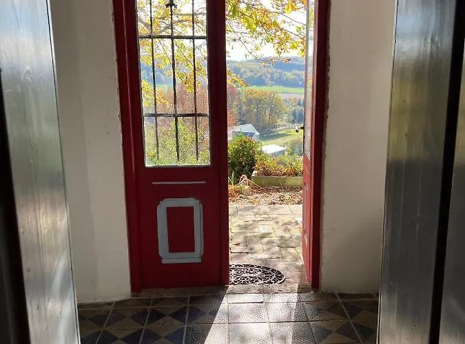 Dom Po Schodkach * Wlen