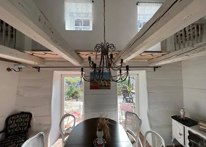 Dom Po Schodkach * Wlen