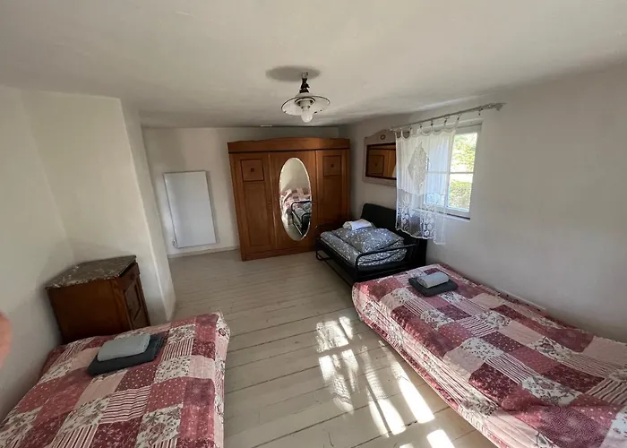 Dom Po Schodkach * Wlen