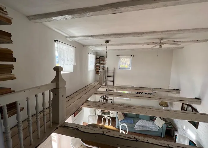 Dom Po Schodkach Villa