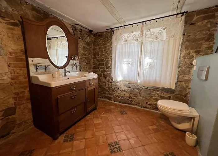 Dom Po Schodkach Wlen